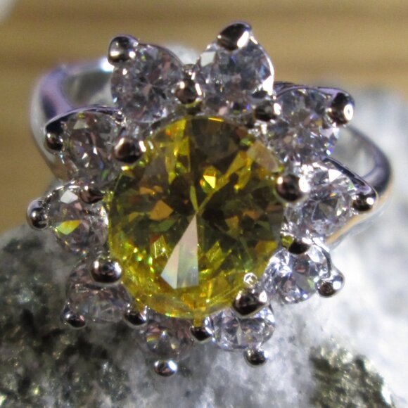 Yellow and Clear CZ Fashion ring - Picture 1 of 7